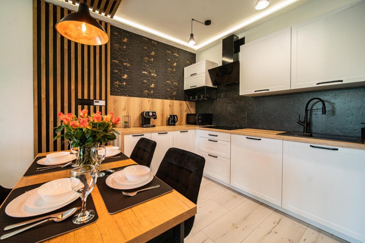 Apartamento Apartament Duzy Staw Jelenia Góra Exterior foto