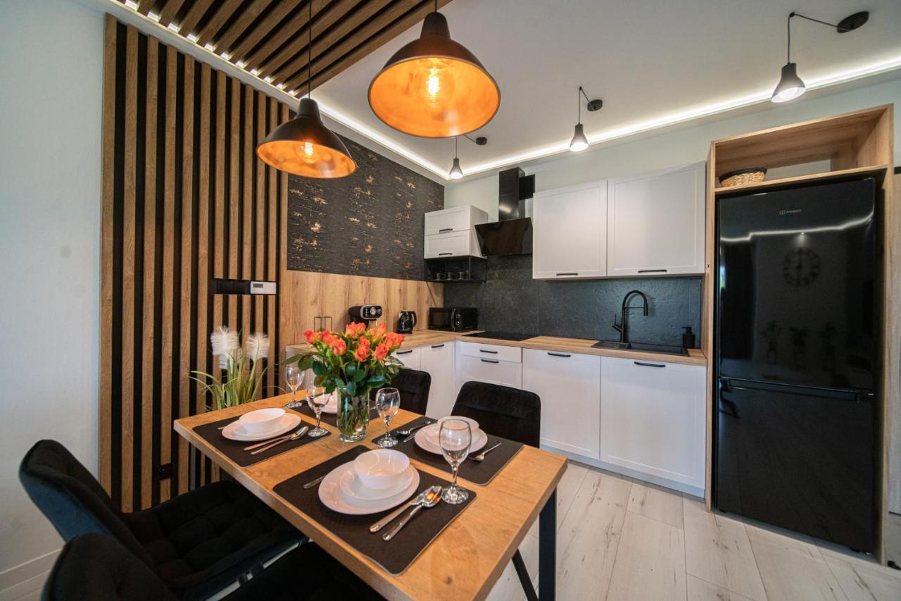 Apartamento Apartament Duzy Staw Jelenia Góra Exterior foto