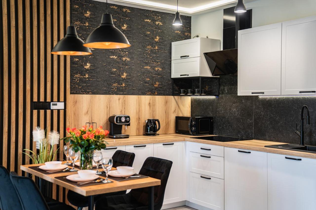 Apartamento Apartament Duzy Staw Jelenia Góra Exterior foto
