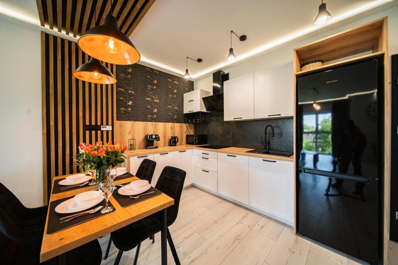 Apartamento Apartament Duzy Staw Jelenia Góra Exterior foto